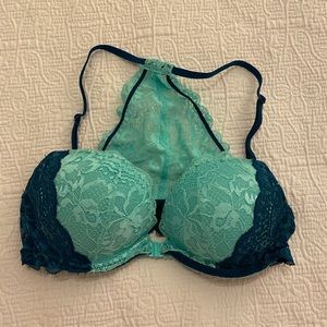 Pink Victoria’s Secret bra